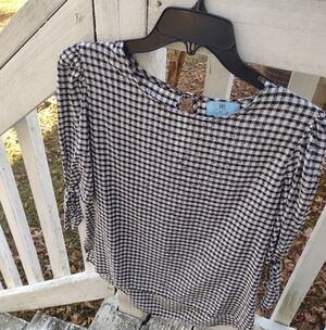 Black White Plaid Top